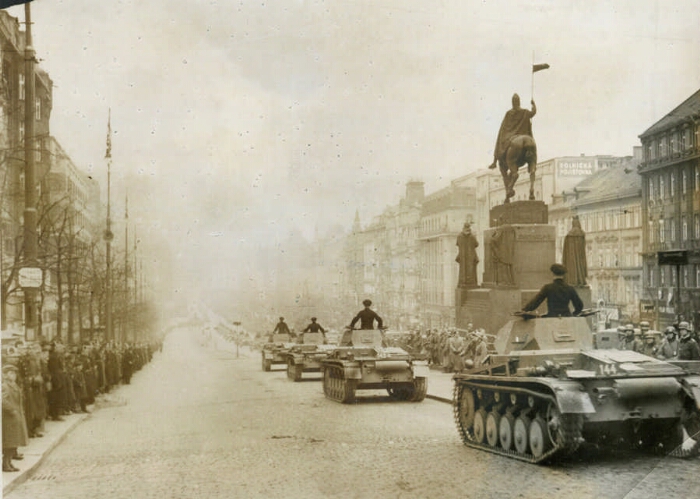 Парад немцев в москве 1941