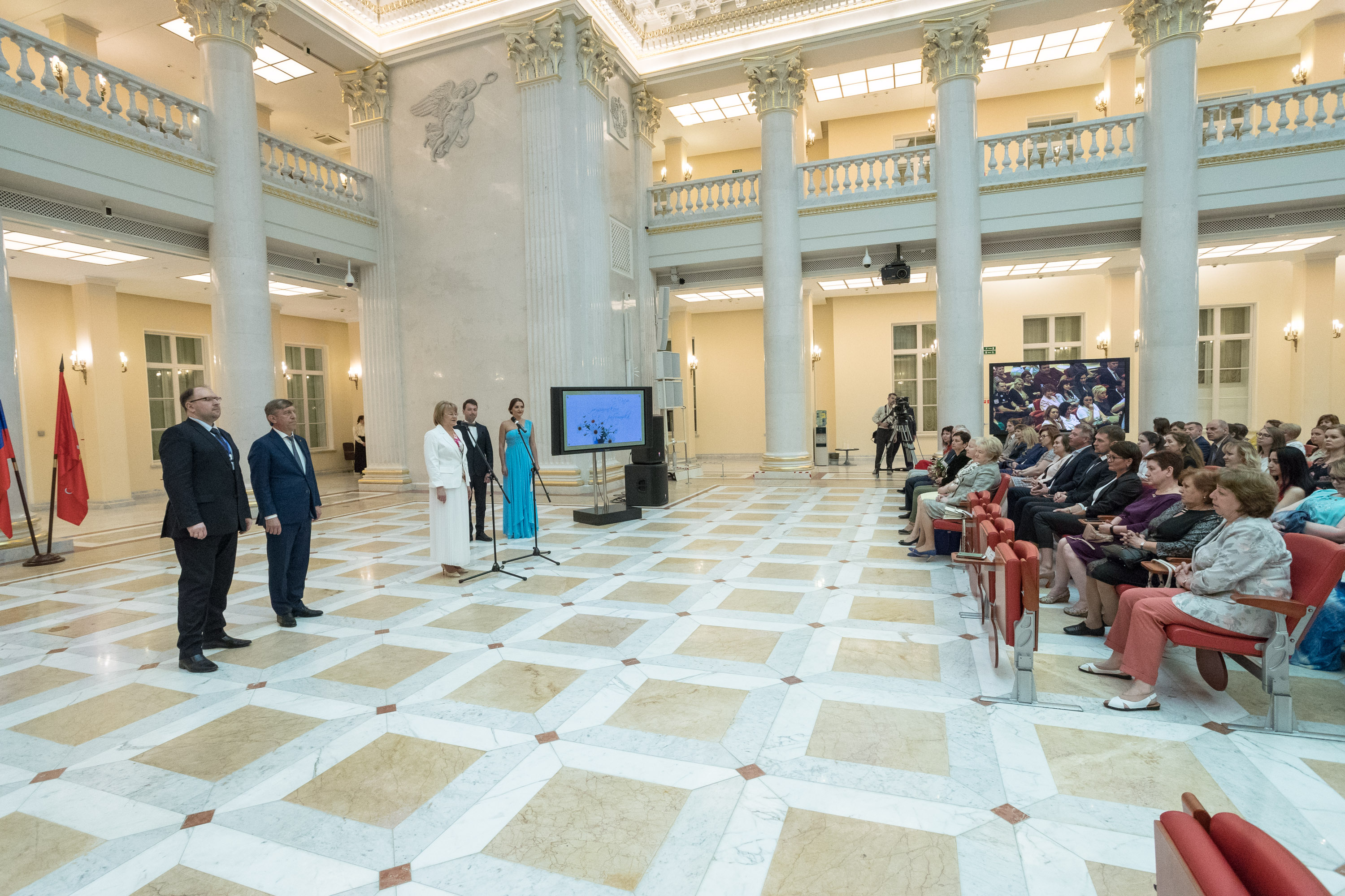 Президентская библиотека республики. Выставки в президентской библиотеке. Выставки в президентской библиотеке СПБ. Президентская библиотека на Южном Урале. Питер митинг президентская библиотека.